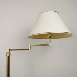 Articulated e-reader floor lamp