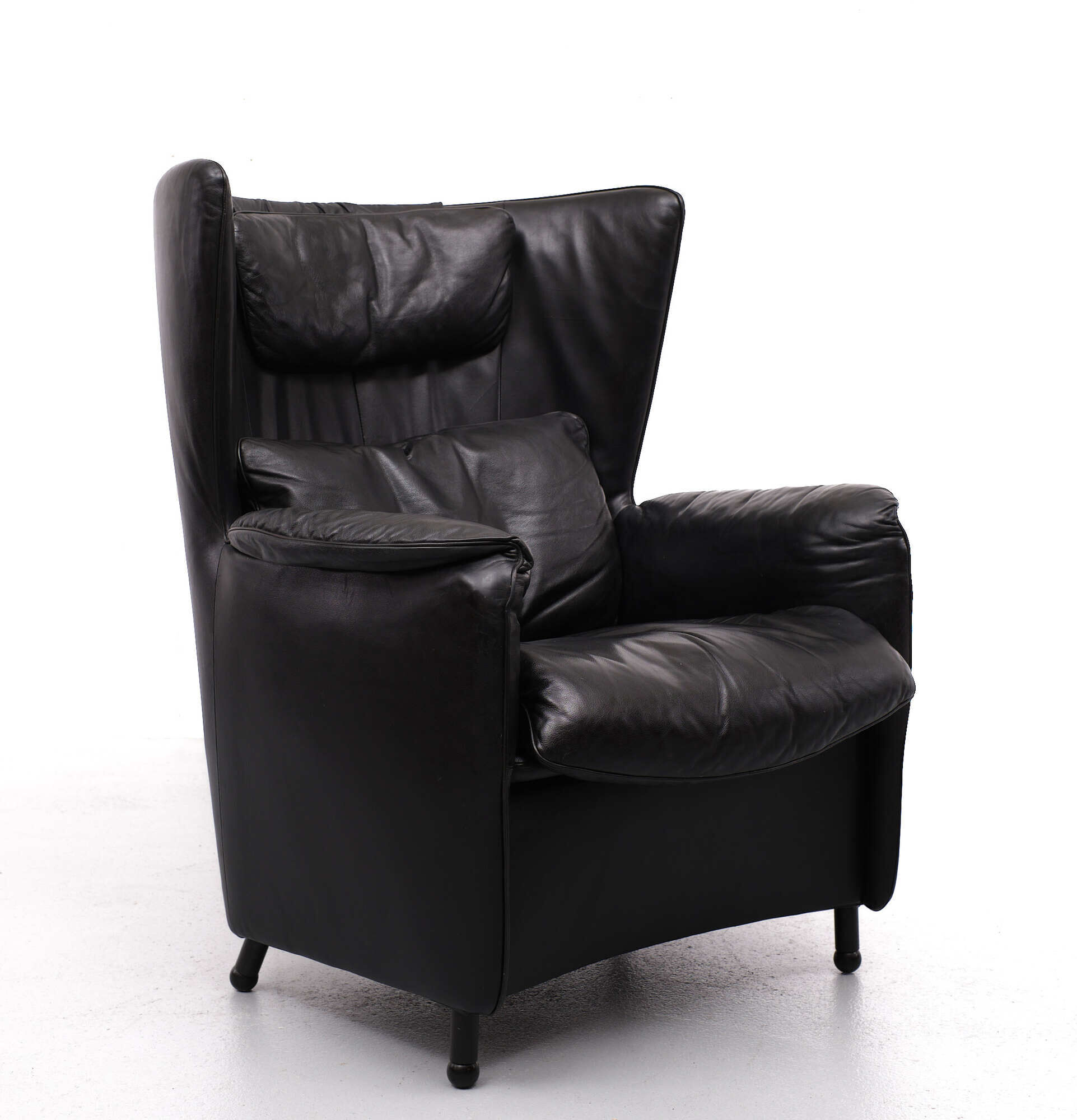 De Sede DS 23 Lounge Wing Chair and Ottoman, 1980s