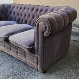 Purple velvety fabric sofa three-seater upholstered Chesterfield