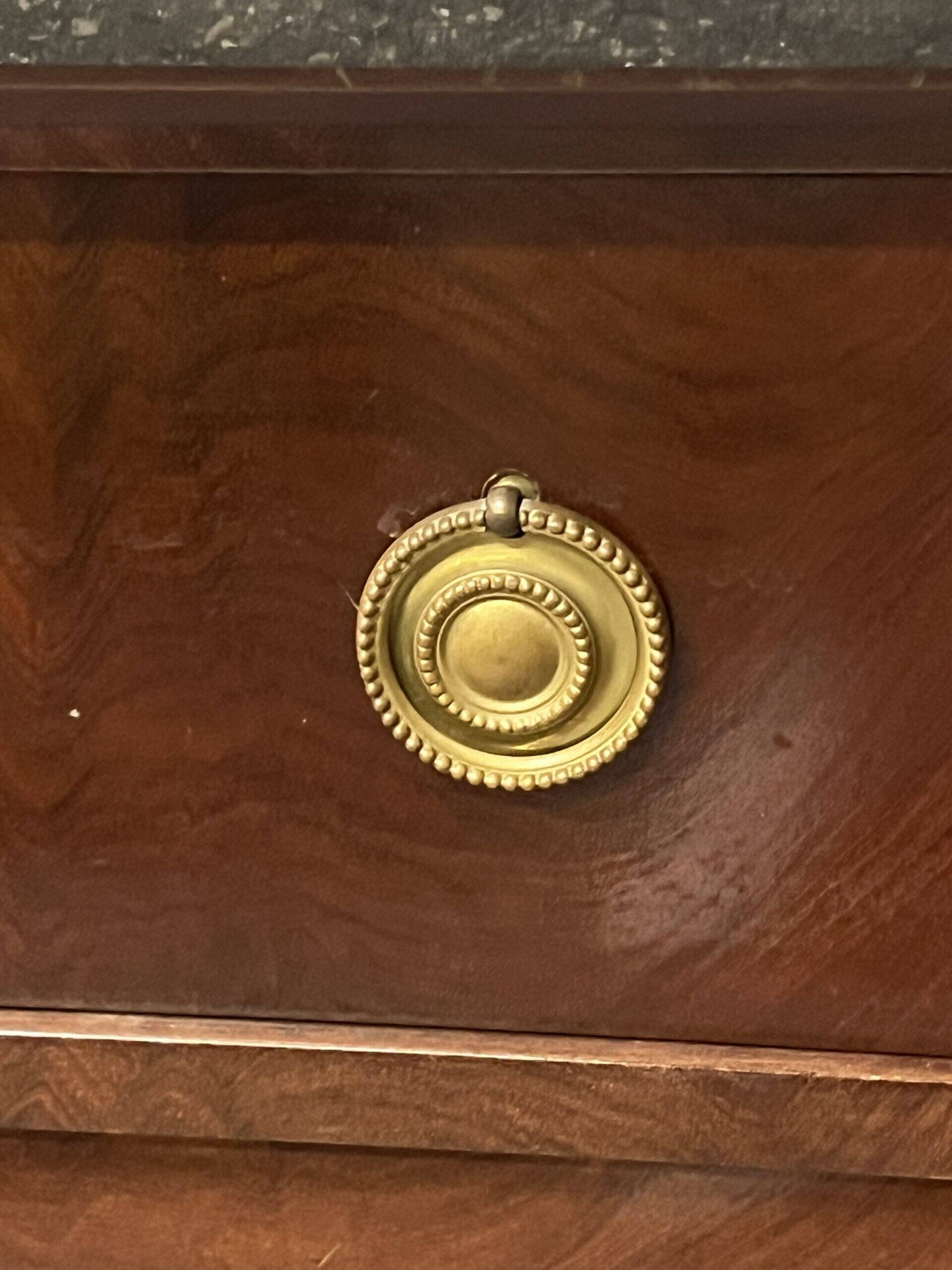 Empire chest of drawers, early 19th century period in mahogany veneer