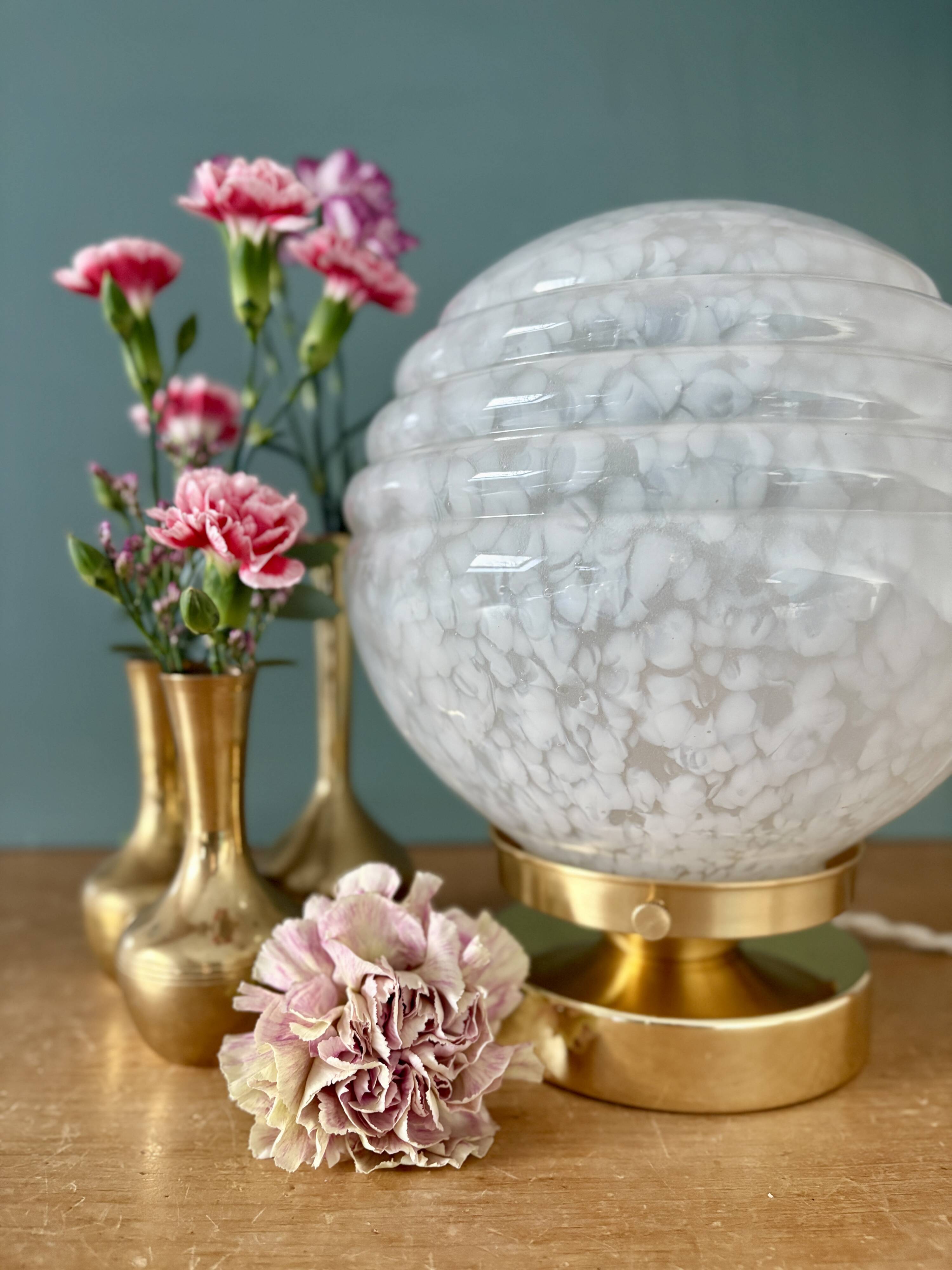 Vintage Art Deco globe table lamp in white Clichy glass