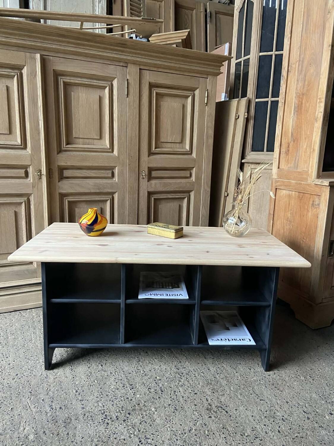 Occasional furniture