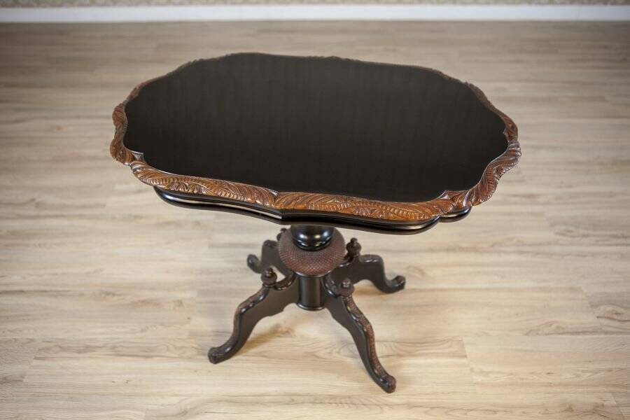 Antique Coffee Table with Oval Top