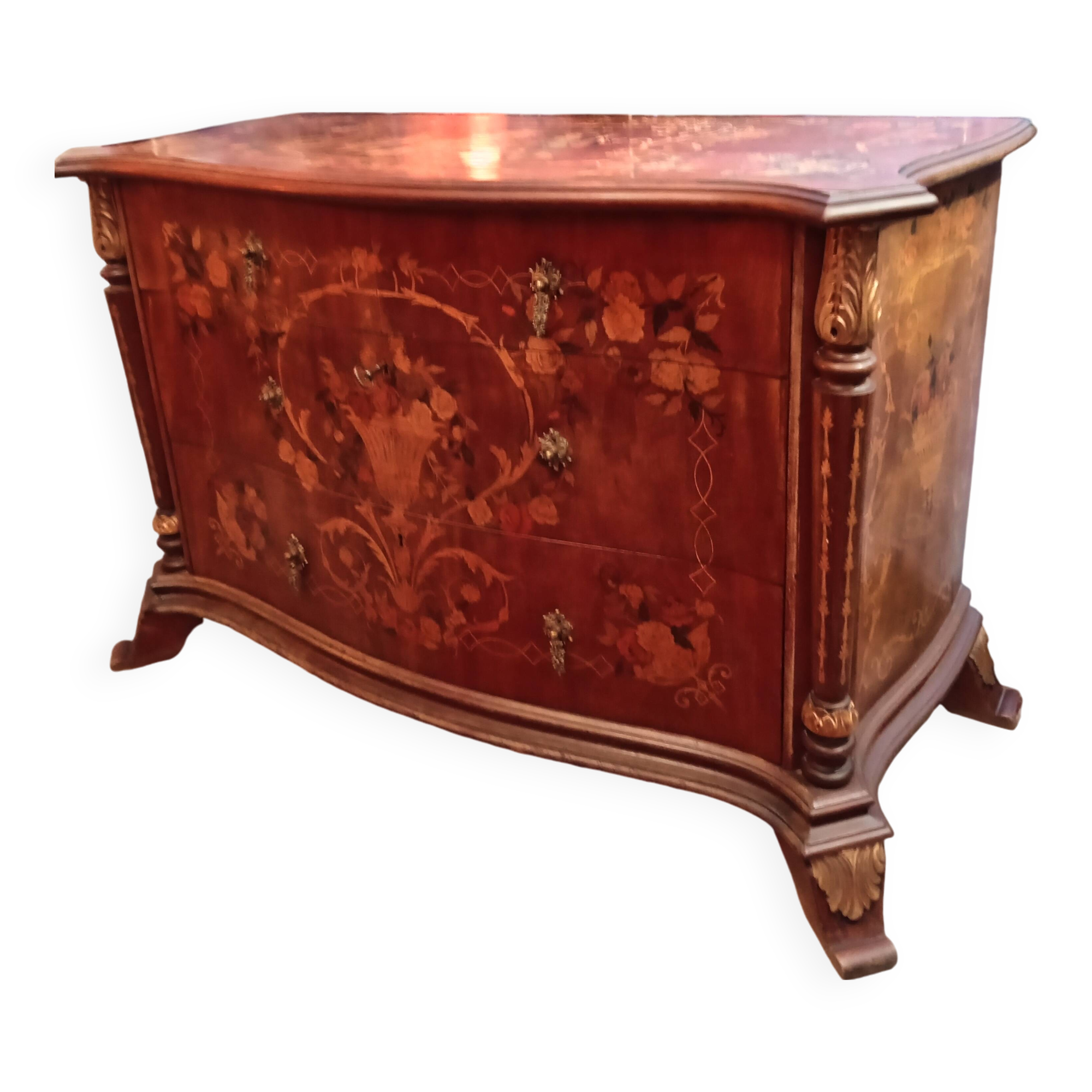Art Nouveau chest of drawers from the Nancy School