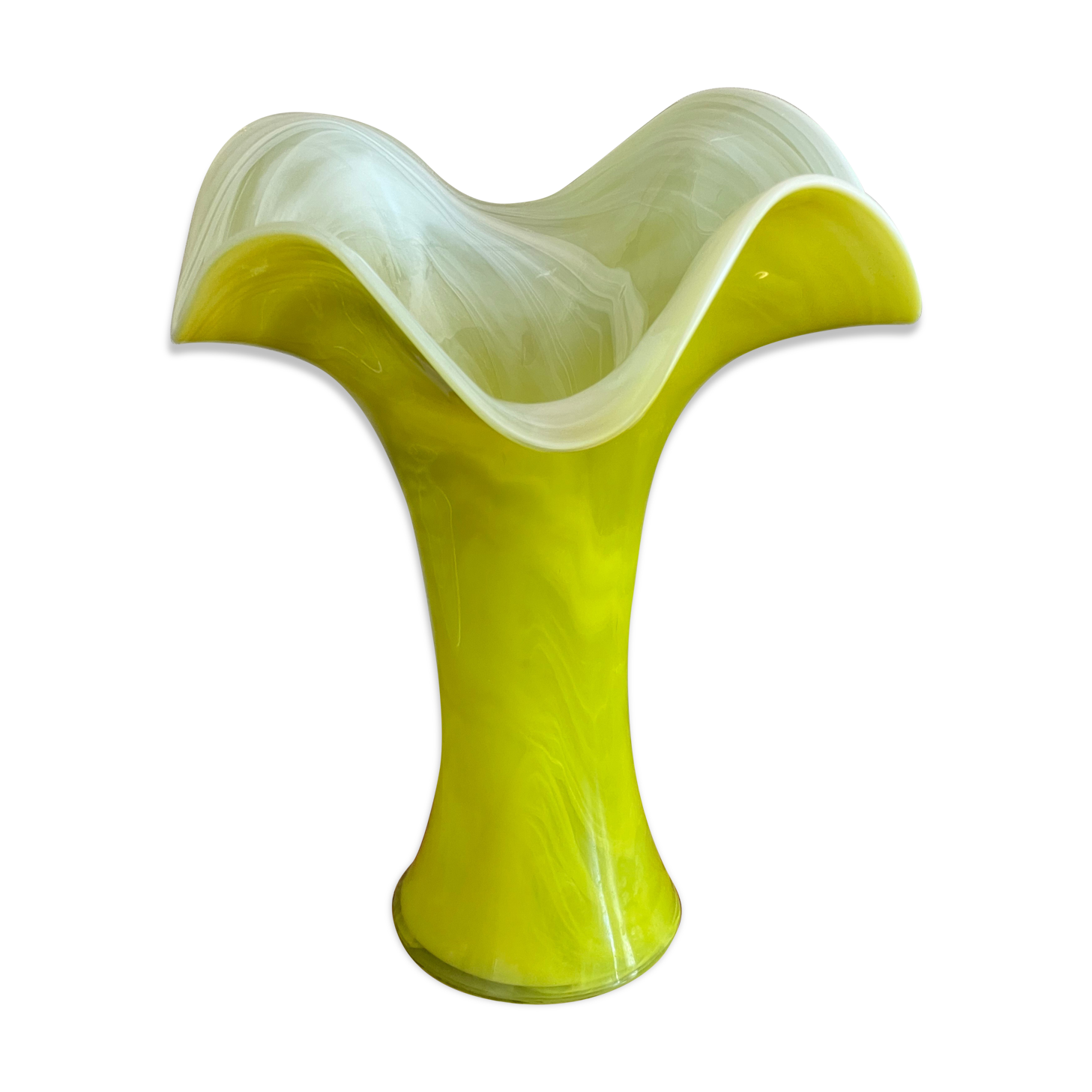 Collar vase