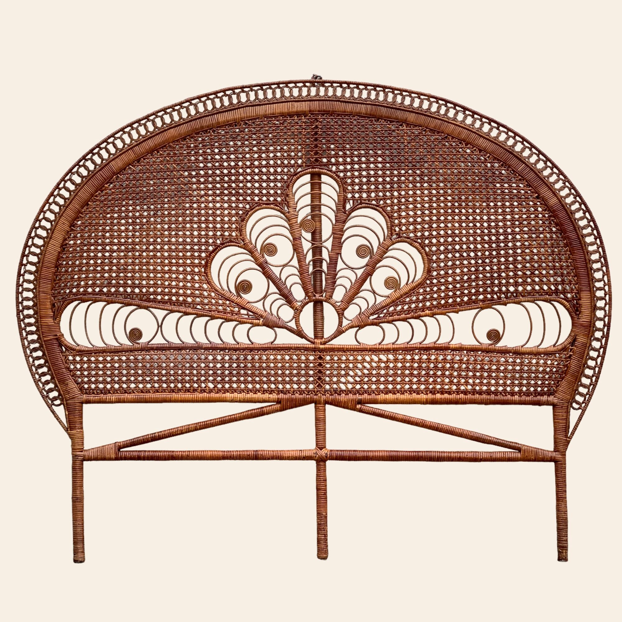 Tête de lit en rotin et cannage Emmanuelle peacock 1960