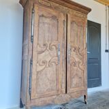 Armoire d'époque Louis XV 18éme en chêne et noyer massif Aérogommer