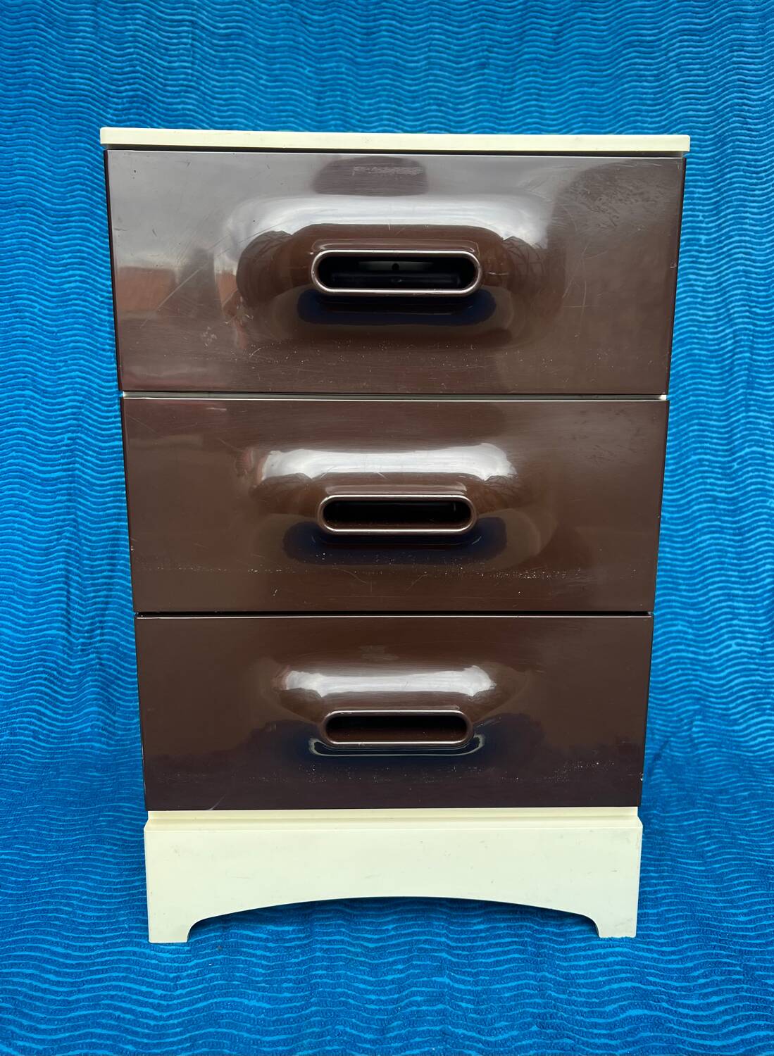 Meuble de rangement/commode/caisson vintage 1970 en resine marron et i