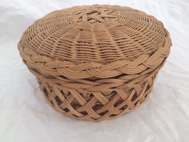 Basket glove wicker with cover