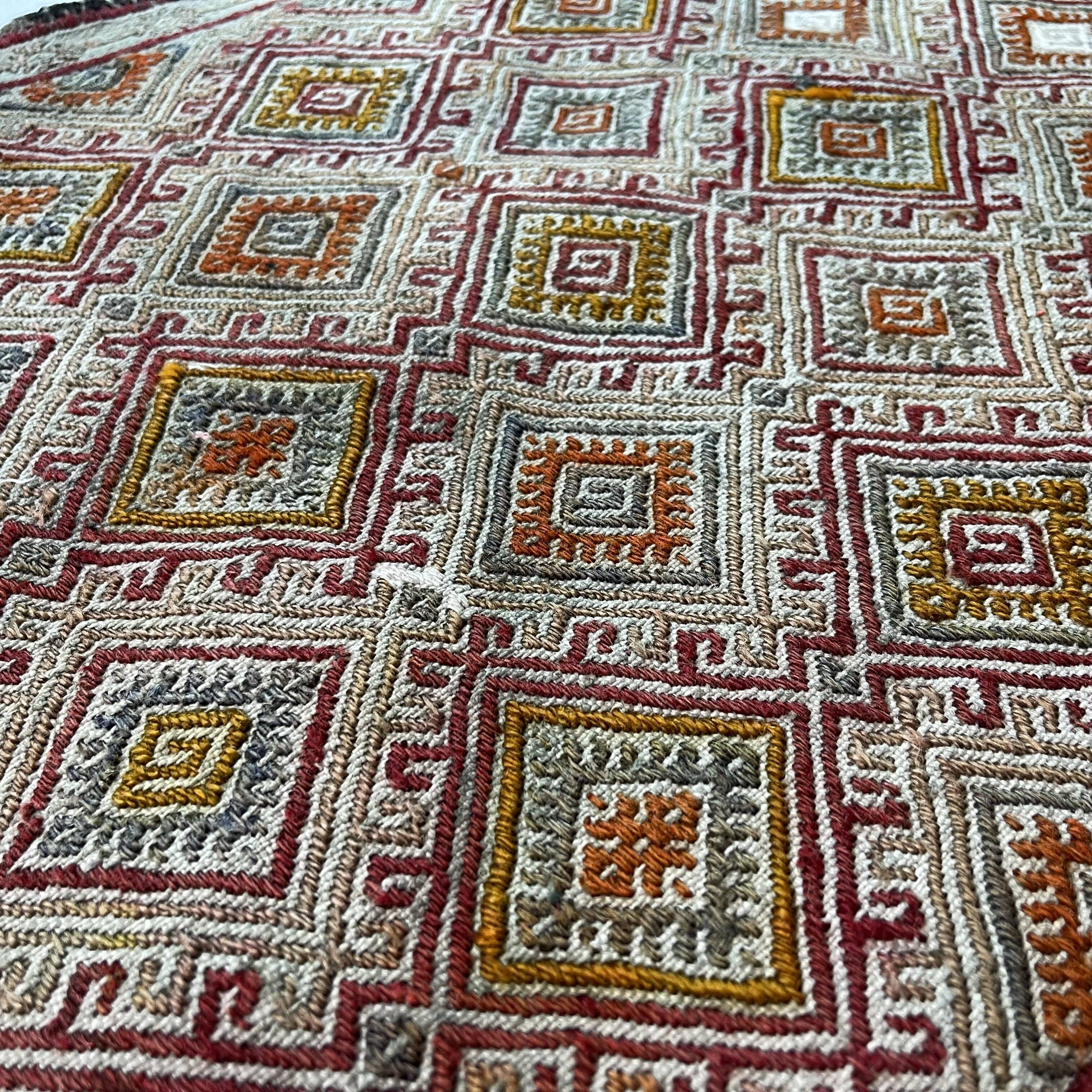 Vintage Turkish Kilim Rug , 90 x 50 cm