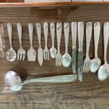 Housewife of 105 pieces in silver metal