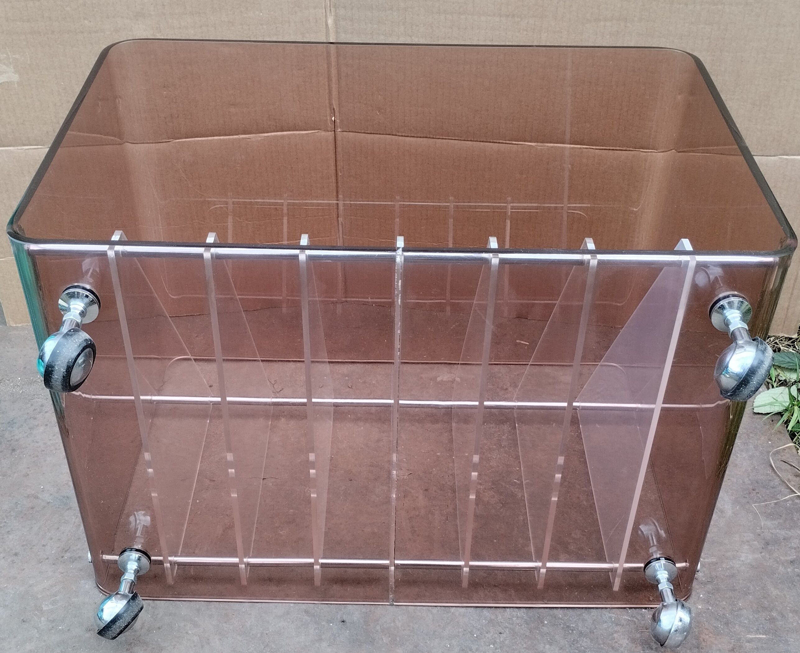 Coffee table with wheels, vinyl range - Designer Michel Dumas