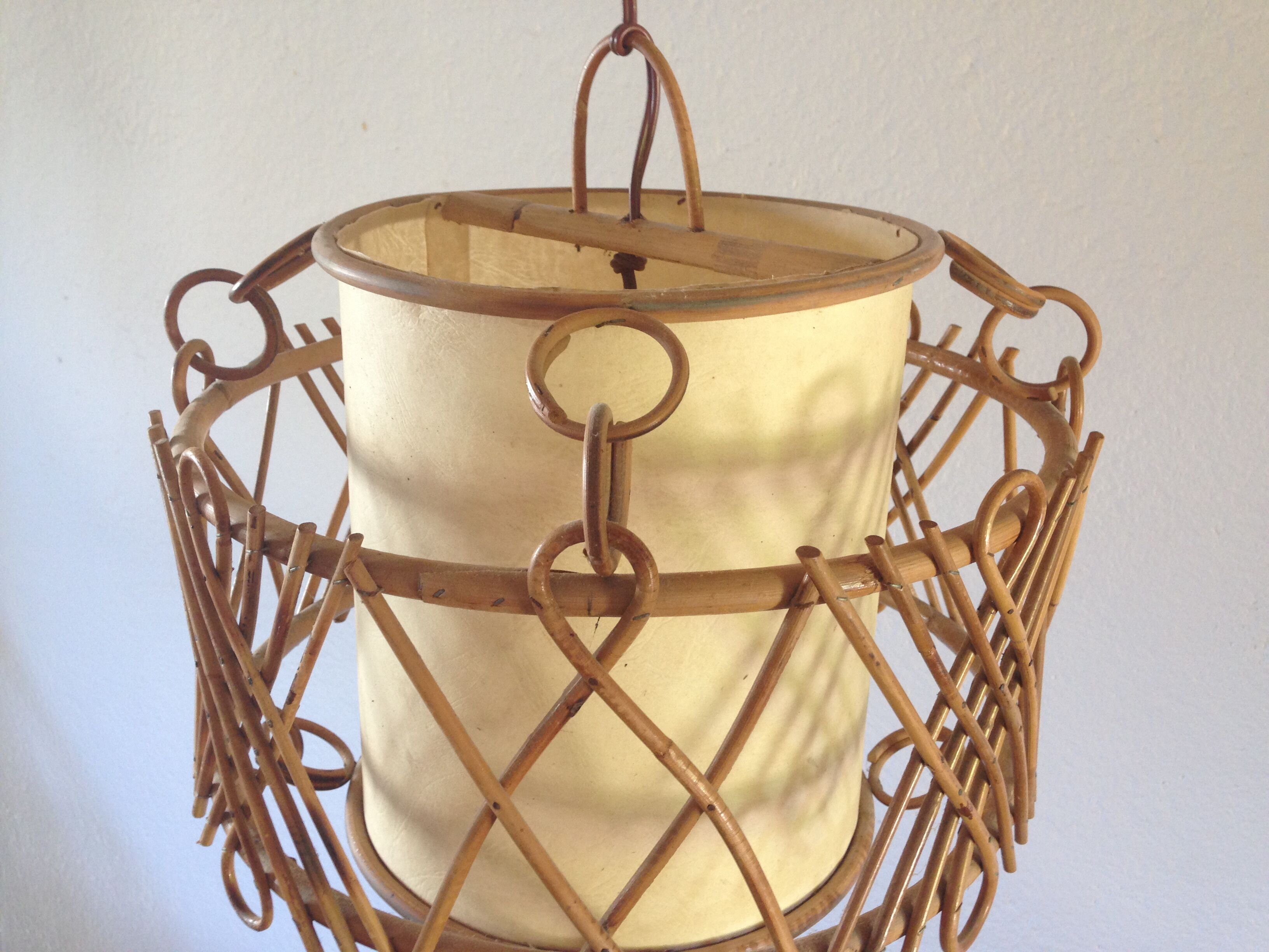 Suspension rotin vintage