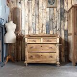 English pine chest of drawers