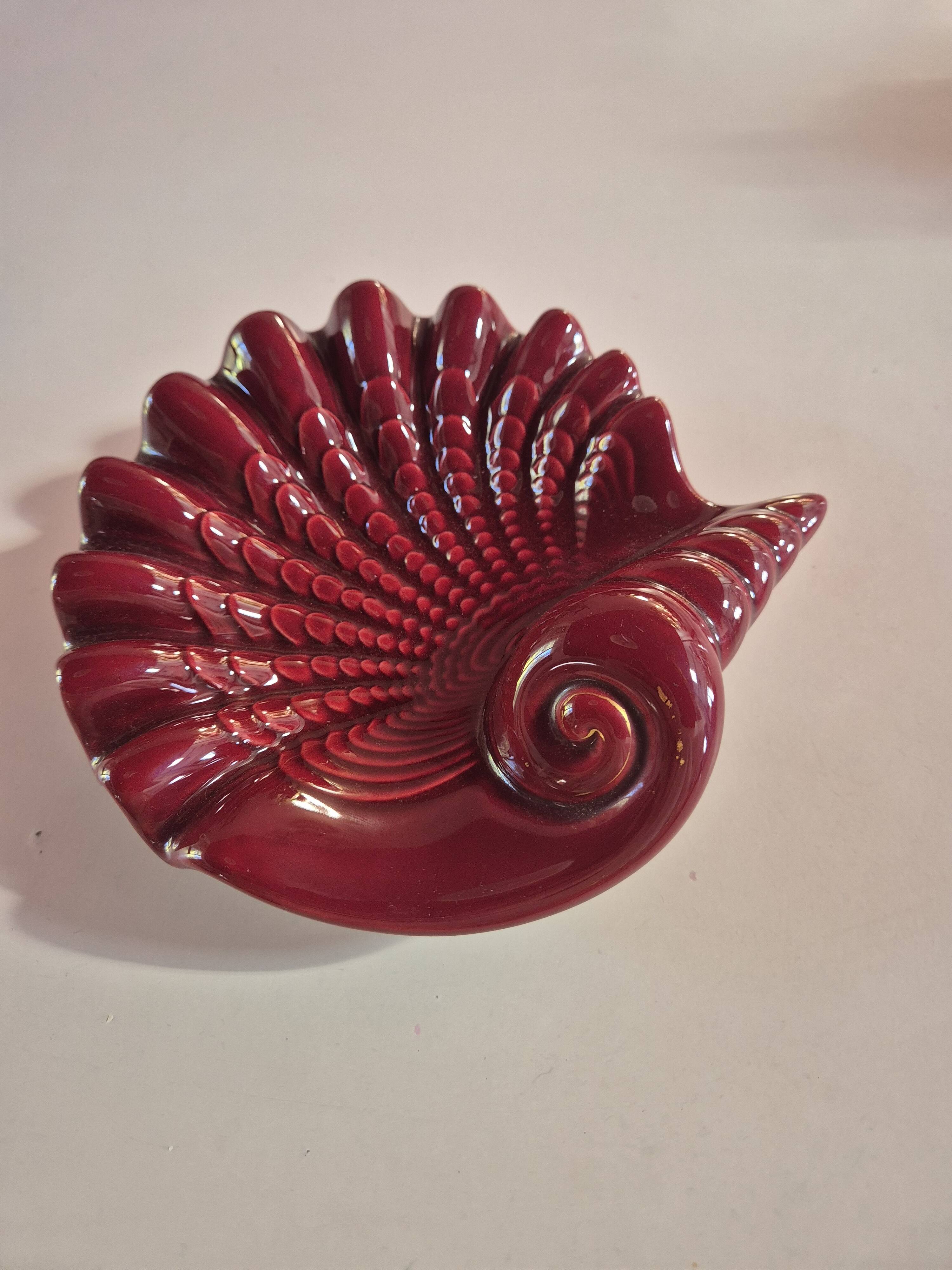 Vallauris red burgundy shell ashtray pocket emptier from the 60s