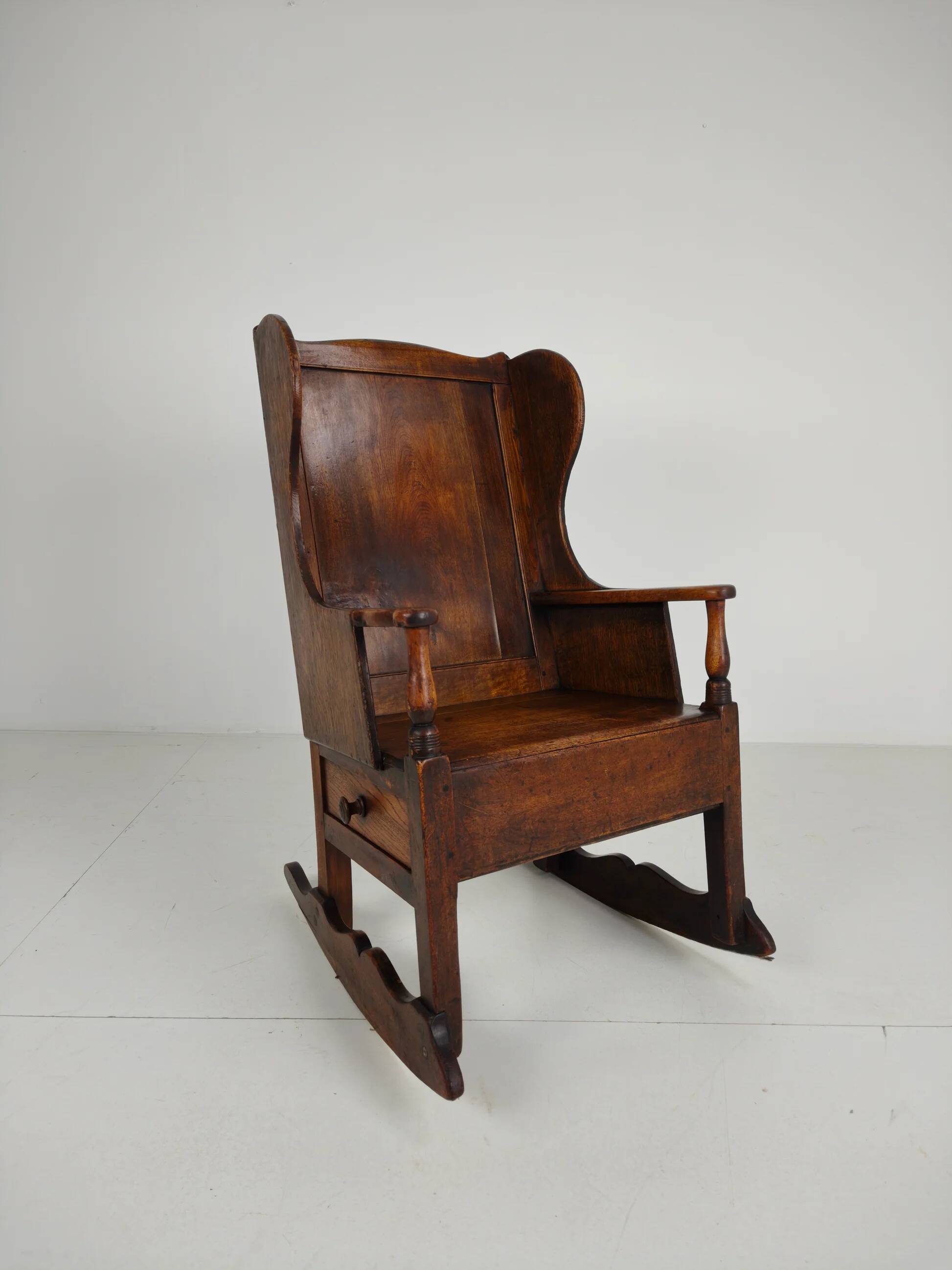 Antique lambing chair / rocking chair – ca. 1800, oak