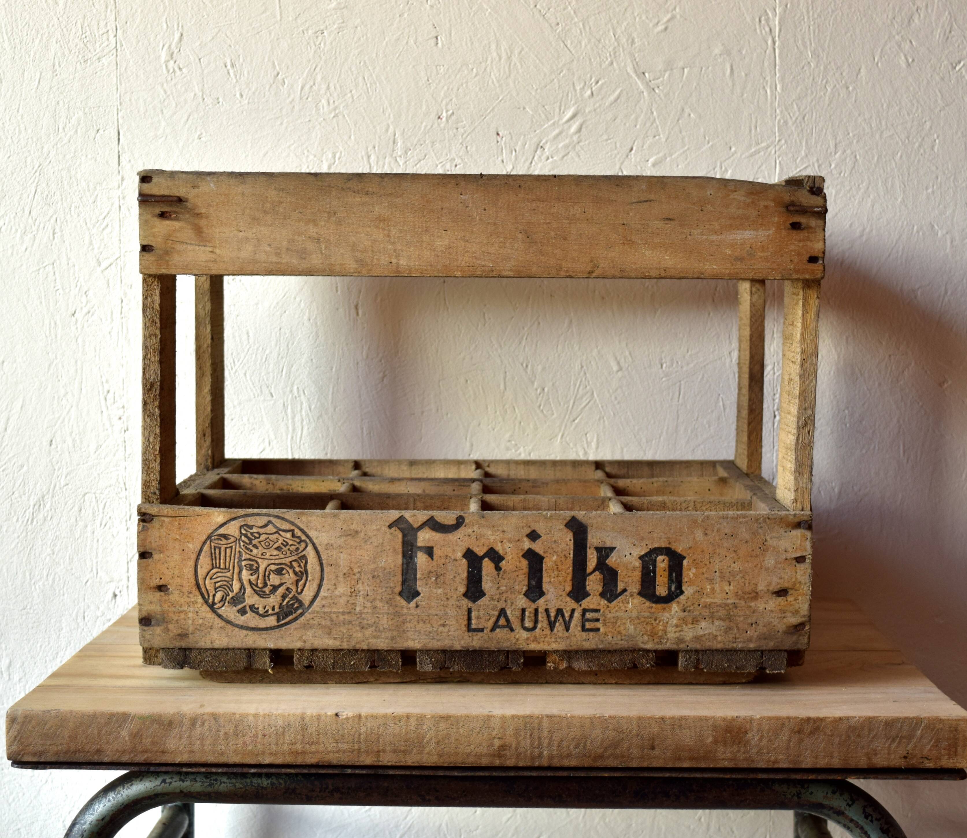 Old wooden rack for 12 bottles - Friko - Brasserie Frik - Belgium
