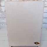 Small storage unit to lay