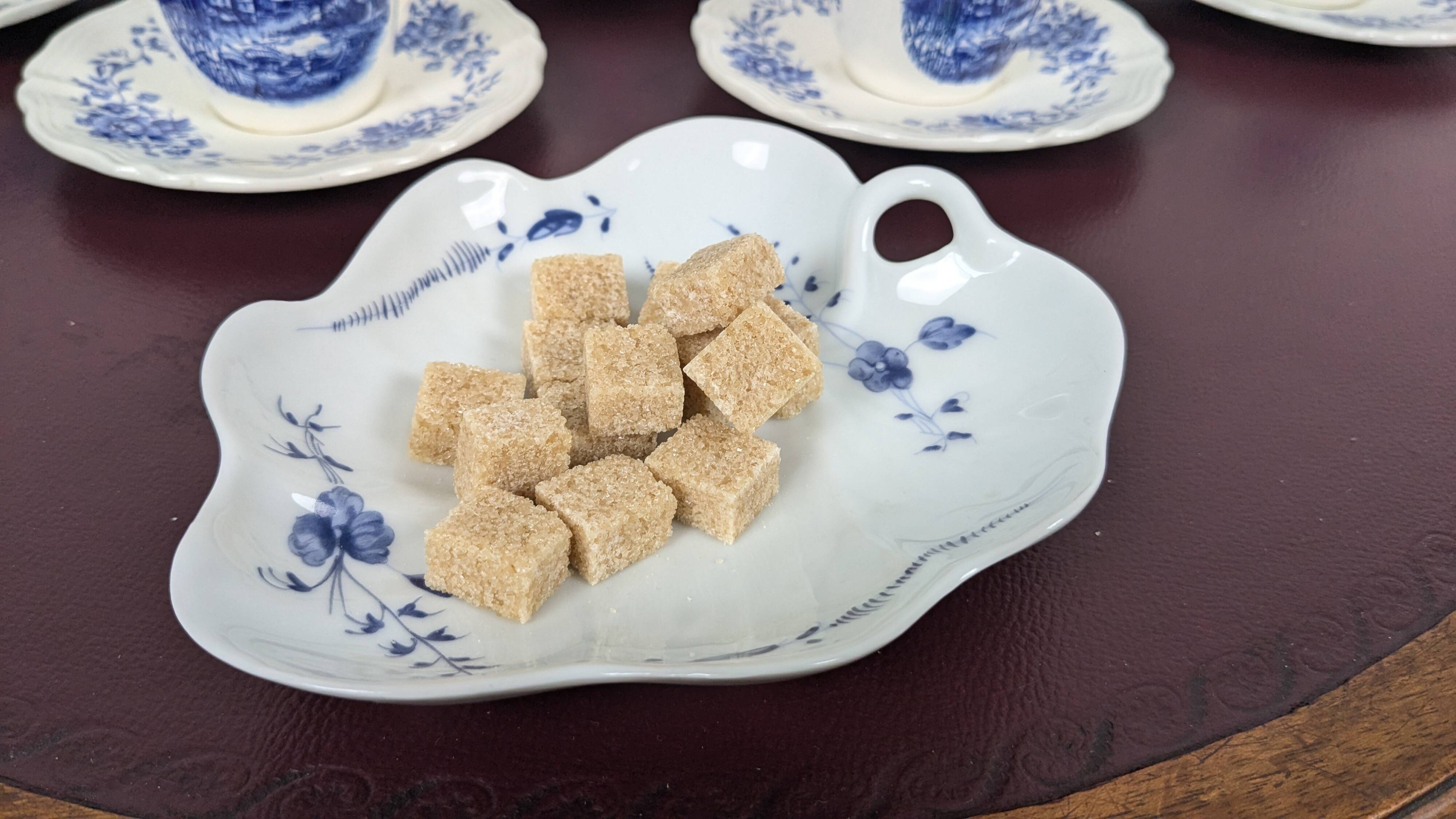 Porcelain bowl Le Lys de France, "a la Brindille" model