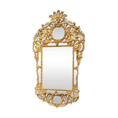 Miroir a parecloses de style Louis XV en bois doré , début XIXème, Empire A