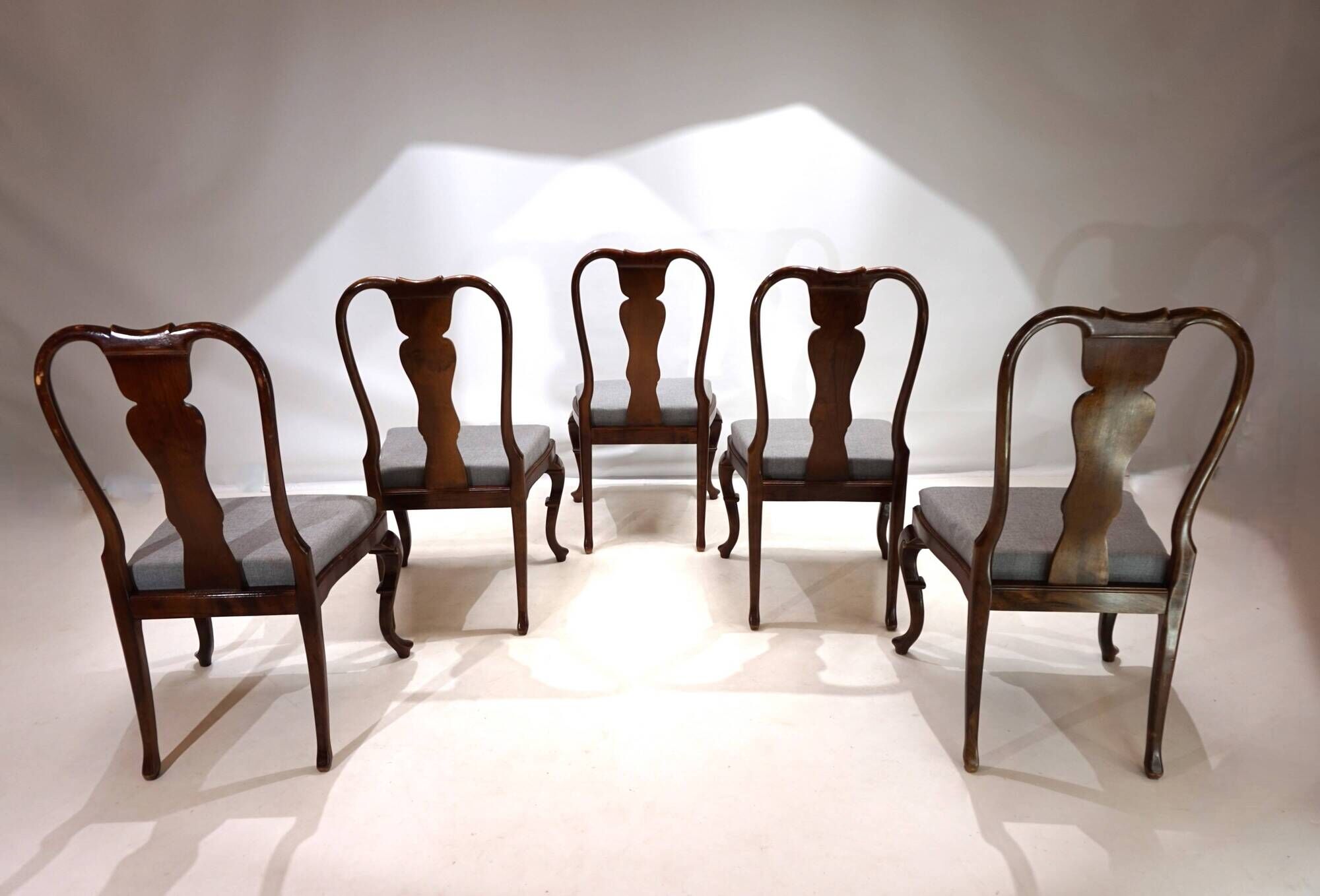 Lot de 5 chaises de salle à manger en acajou de style Reine Anne, 1920