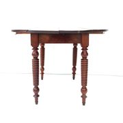 Round flap table
