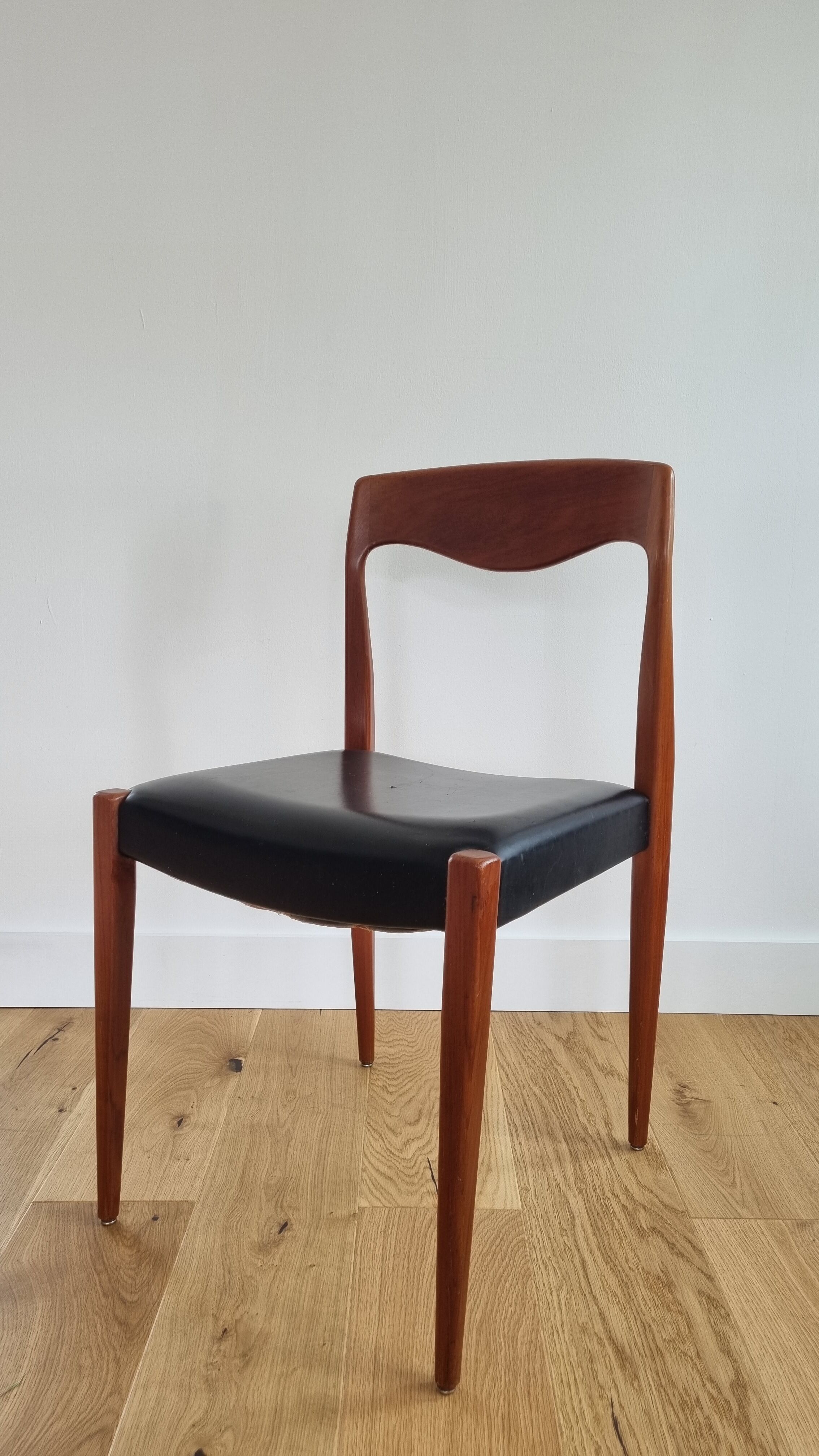 Scandinavian chair