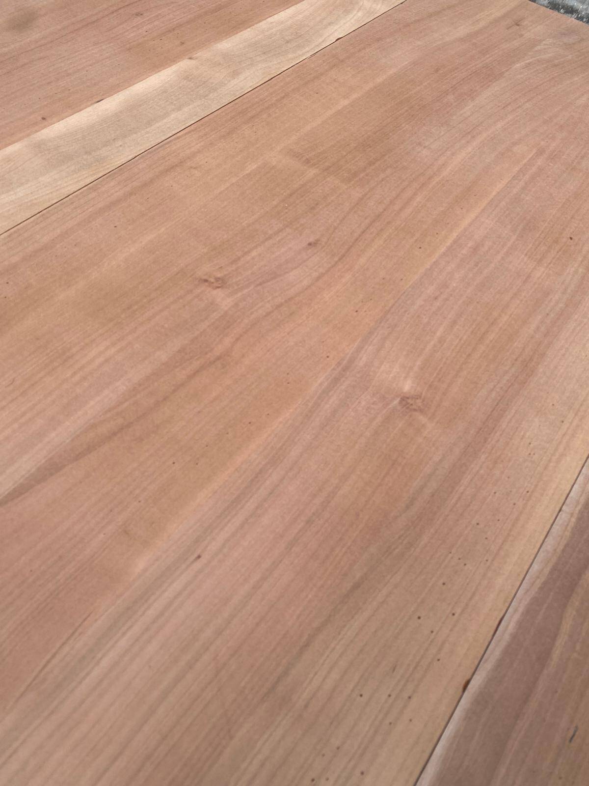 Round extendable dining table stripped in solid cherry wood France 1950