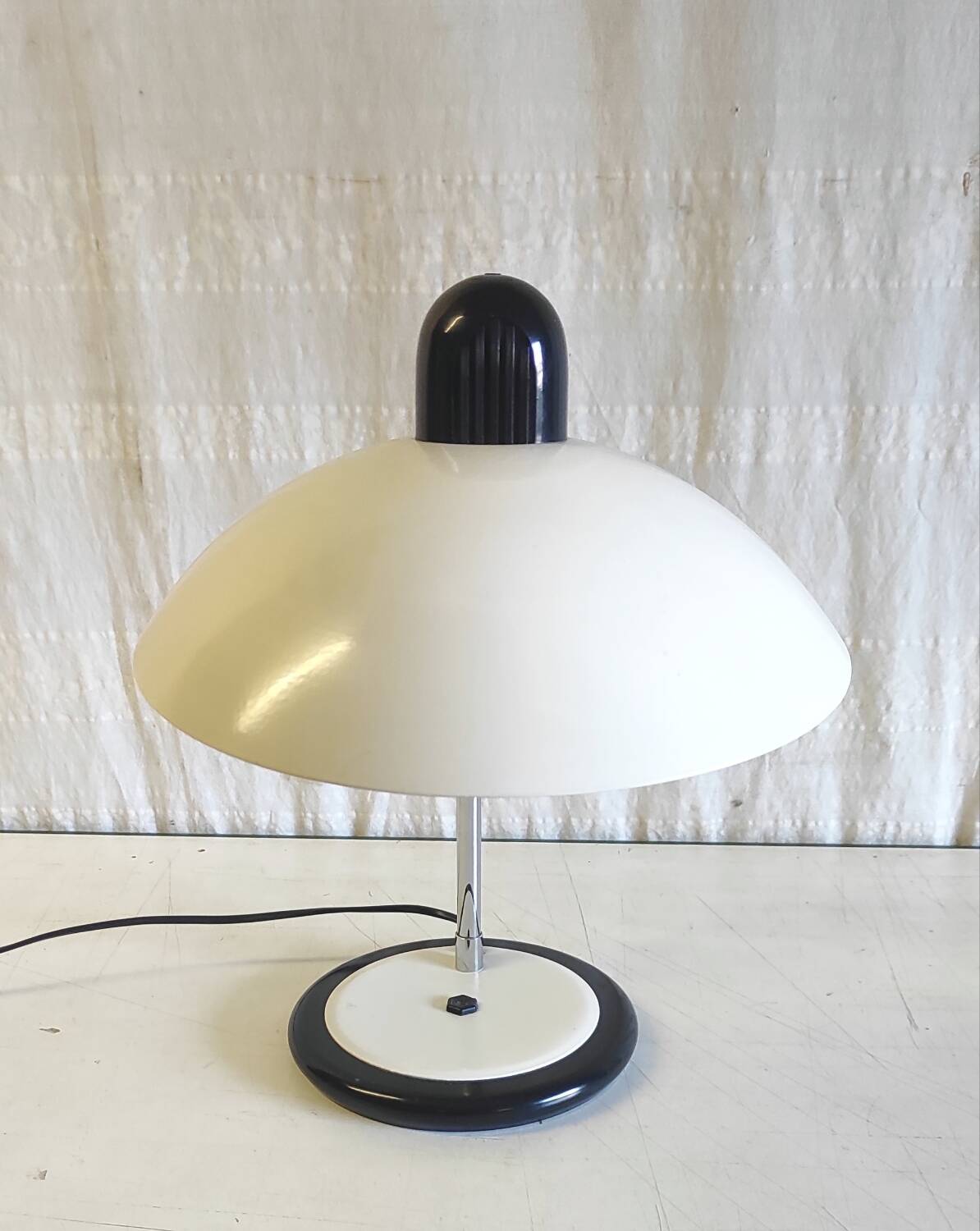 Beige and chrome articulated table lamp - 70s/80s