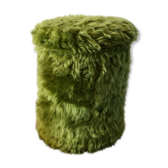Moulded pouf with 70s green chest