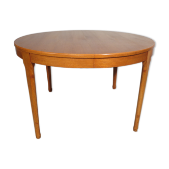 Round teak table