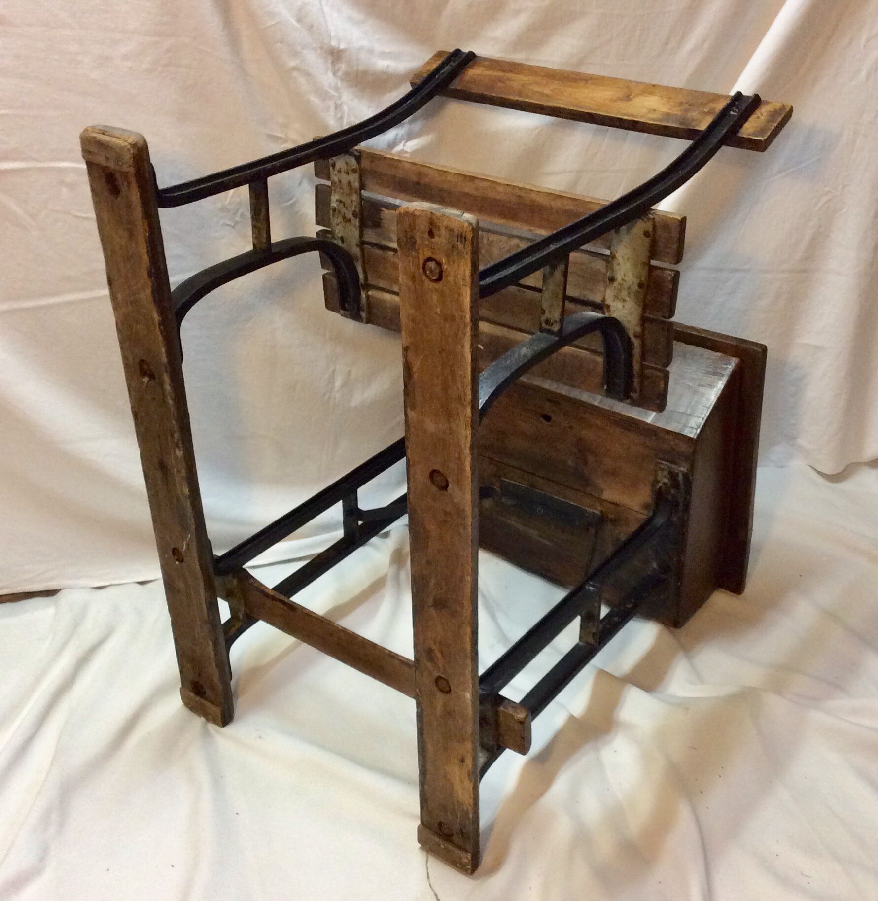 Wooden school table primary school dimension: height -78cm- width -70cm- depth -88cm-