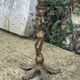 Foot of lamp statuette woman in regulates art deco