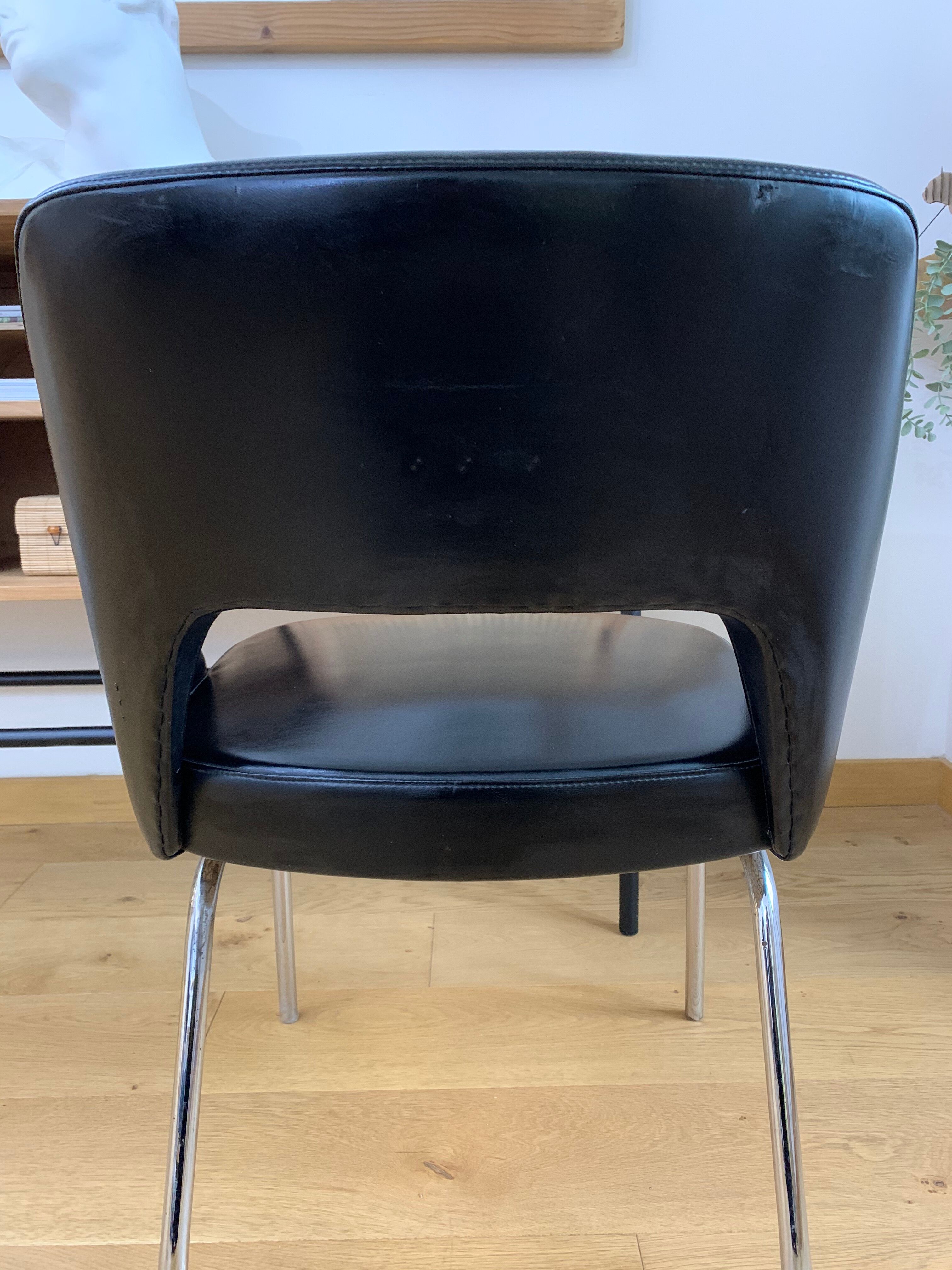 Pair of chairs brand Roset