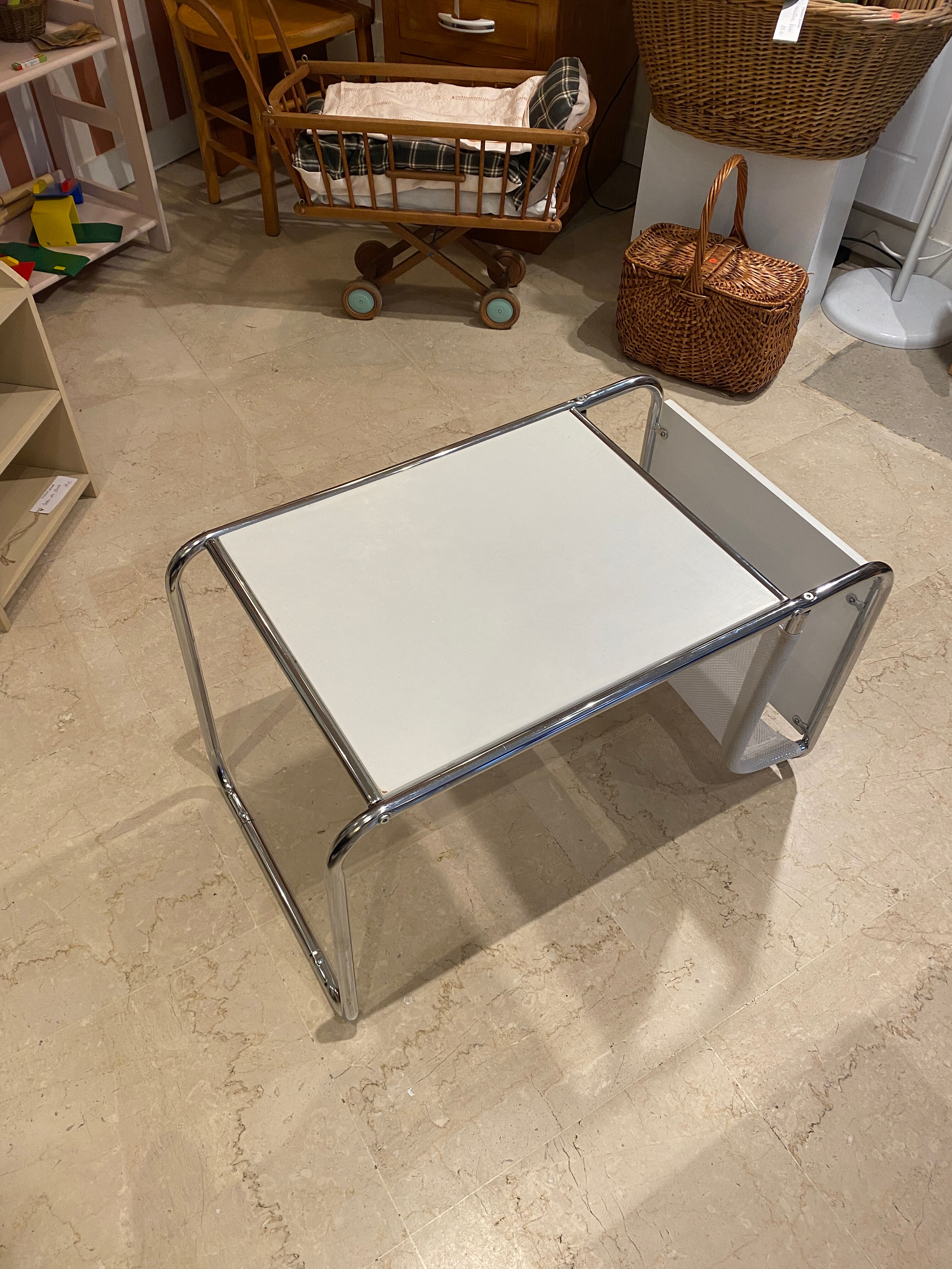 Side table magazine holders