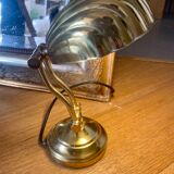 Lampe coquille en laiton art déco