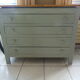 Commode art déco patinée vert de gris blanc poudré