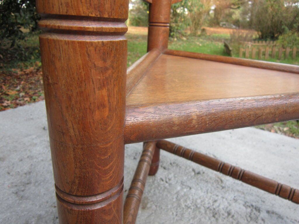 Armchair tripod oak movement Breton ar seiz vibrator