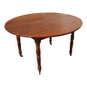 Table ronde ovale à abattants merisier massif époque XIX°