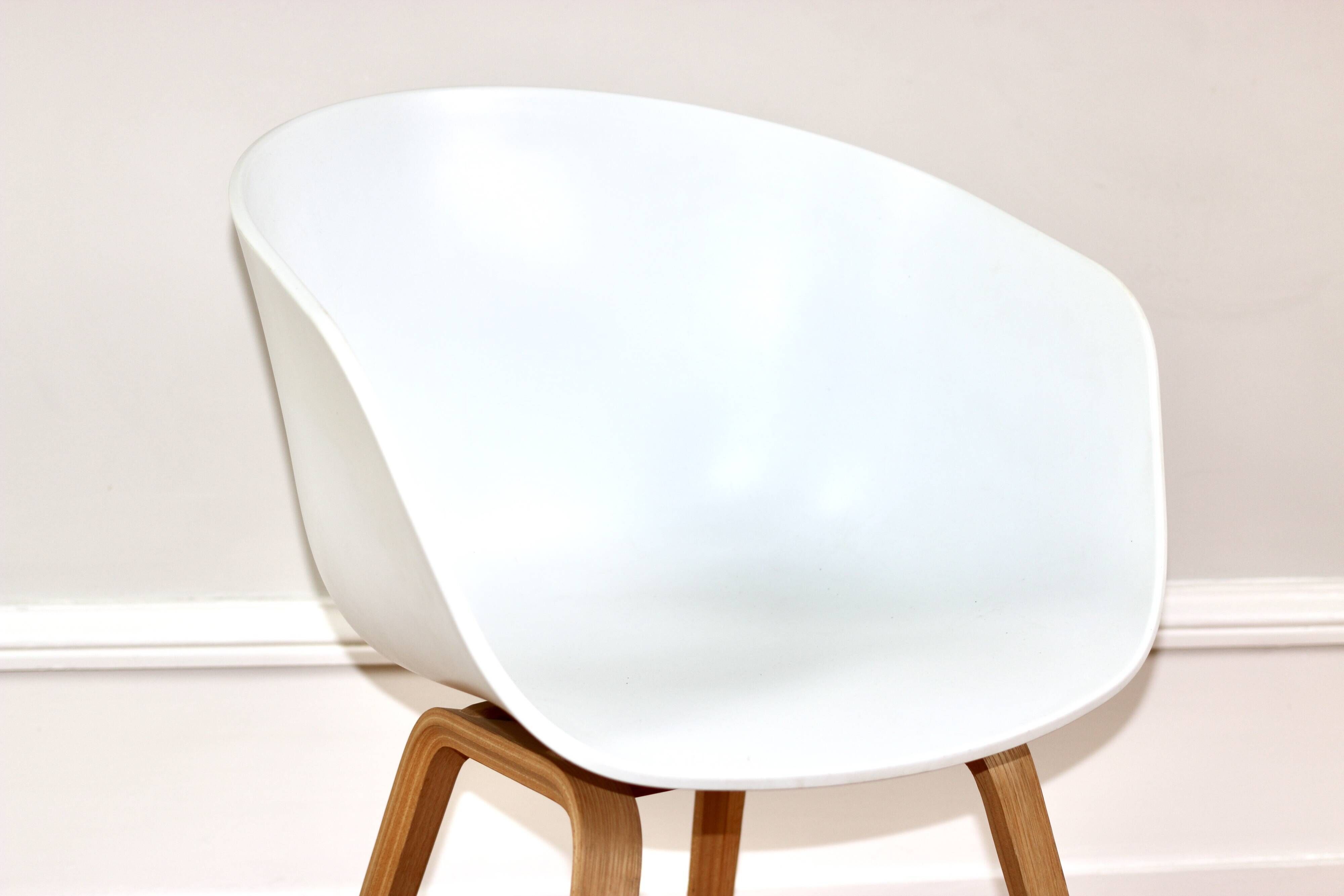 4 fauteuil scandinave Hay "about a chair" blanc