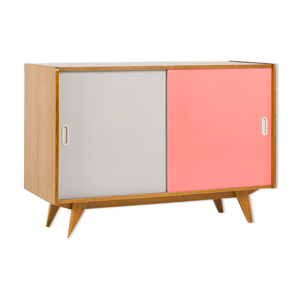 Buffet U-452 par Ji?í Jiroutek