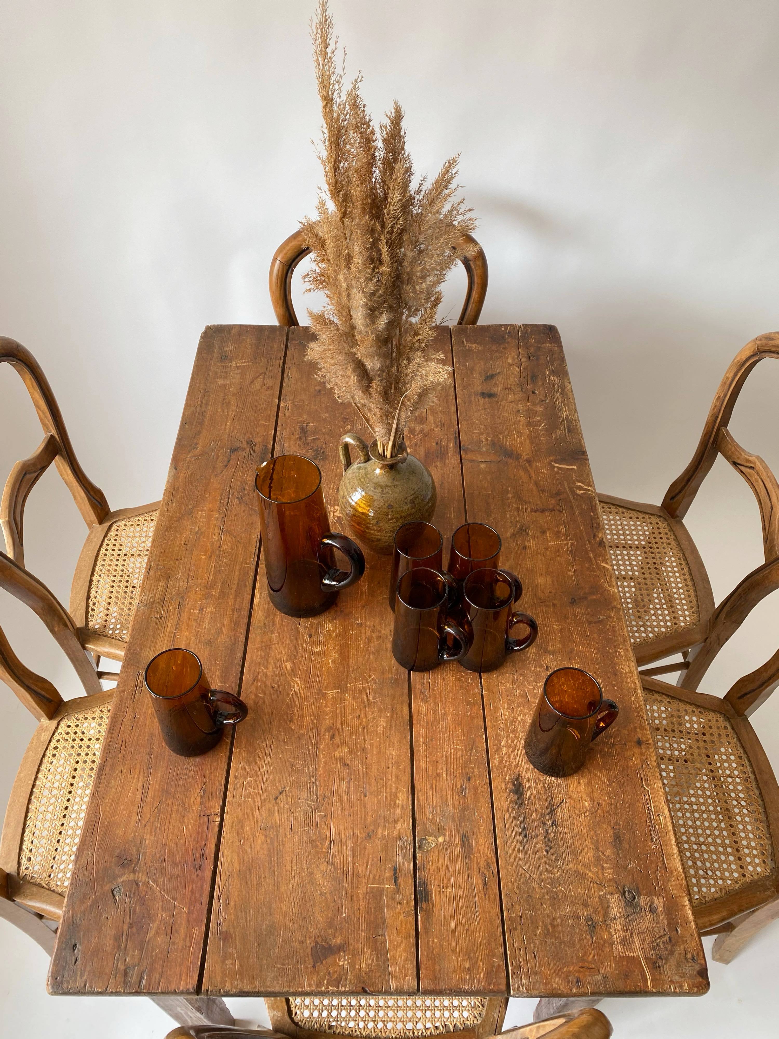 Suite chairs campaign caning