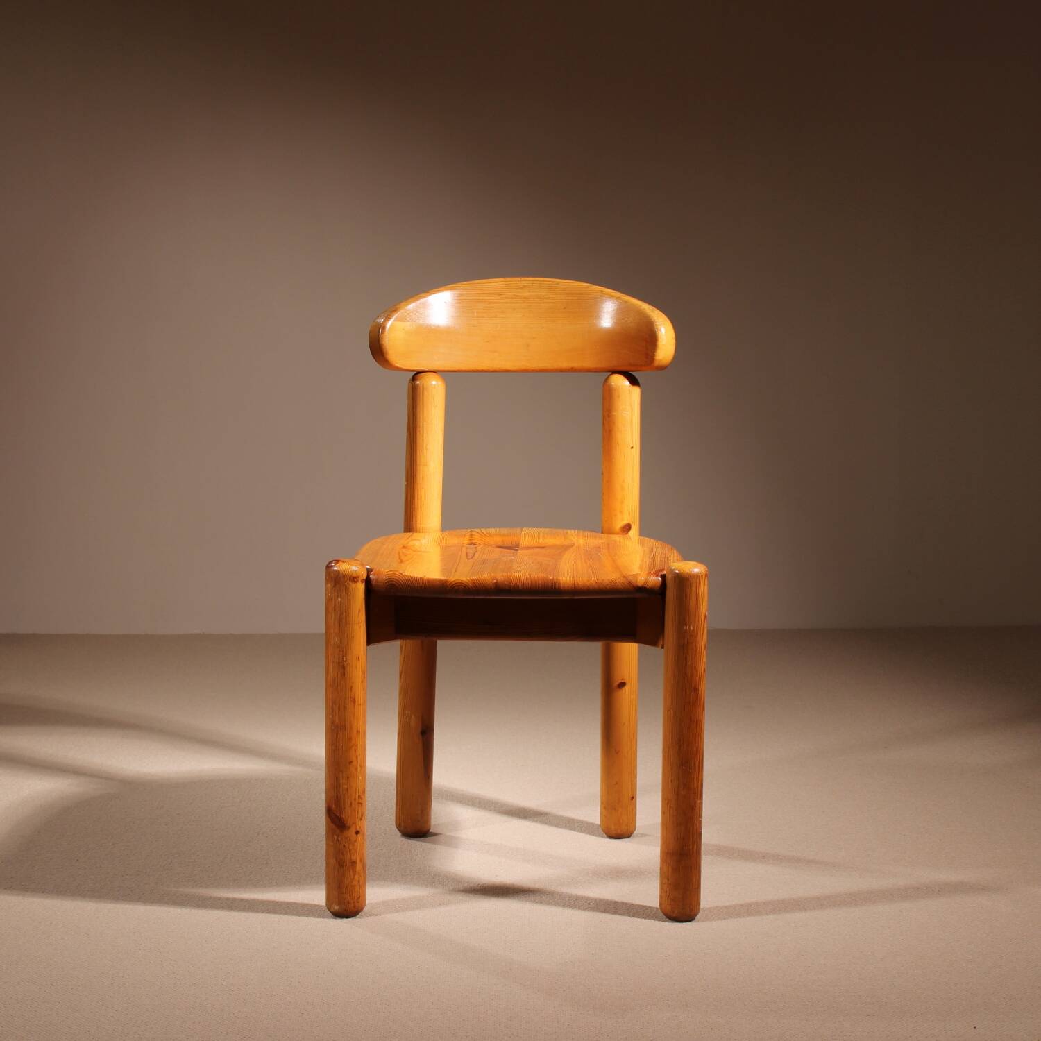 Six Dining Chairs in Pine Wood | Italy 1980s