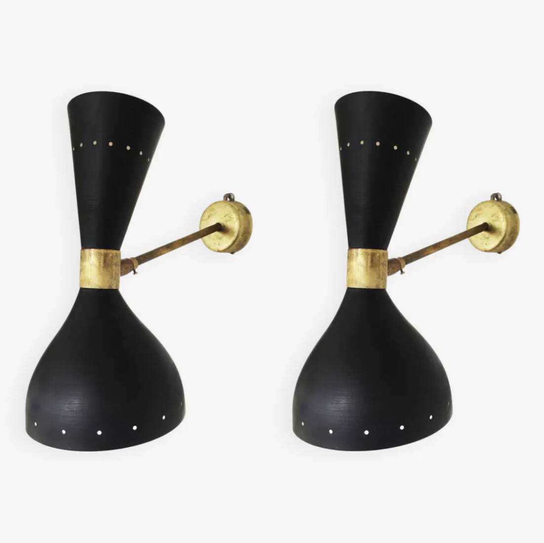 Pair of Italian wall lights, 1950s design.