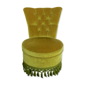 Fauteuil crapaud capitonné velours vert