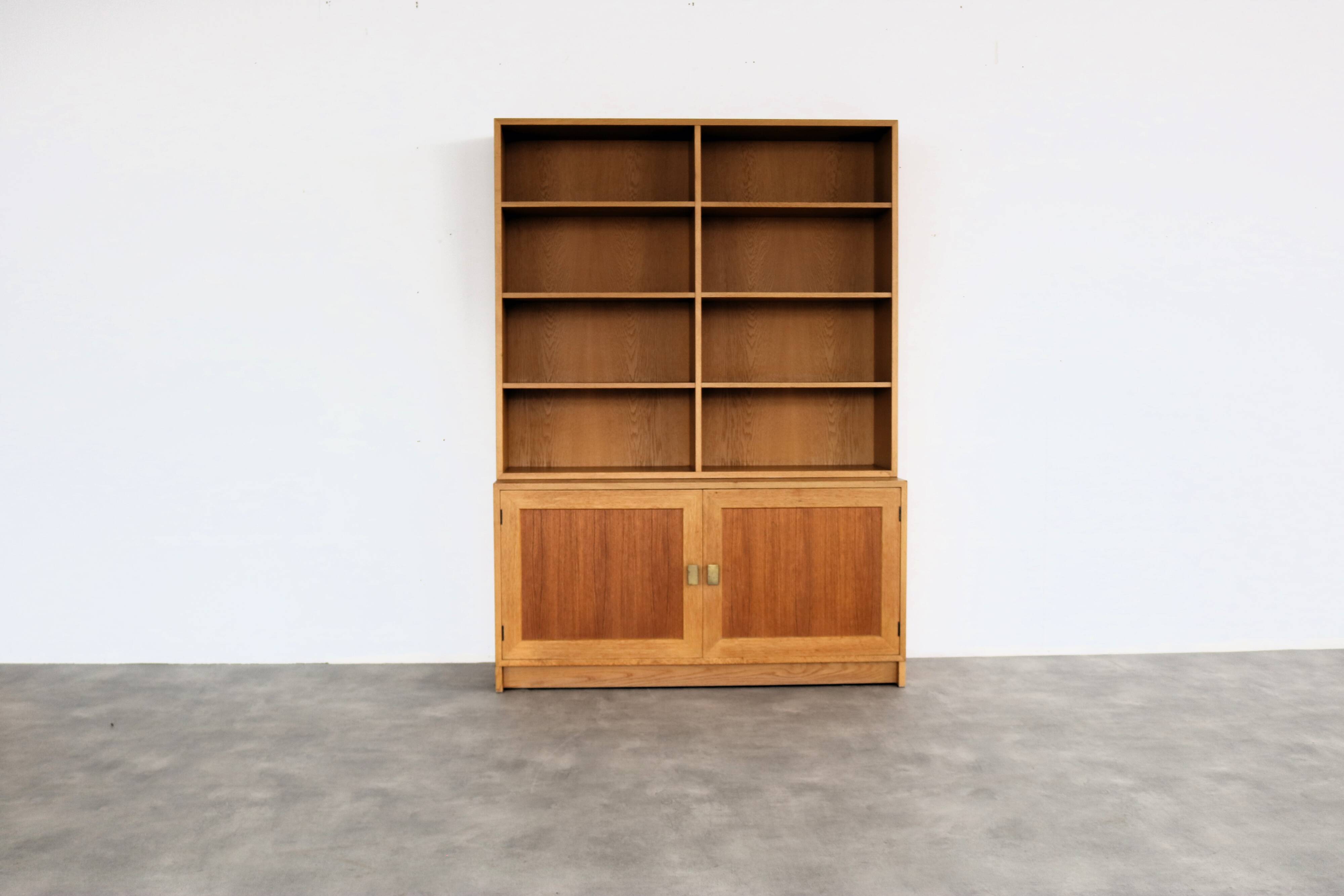 vintage bookcase | wall cupboard | 60s | Sweden