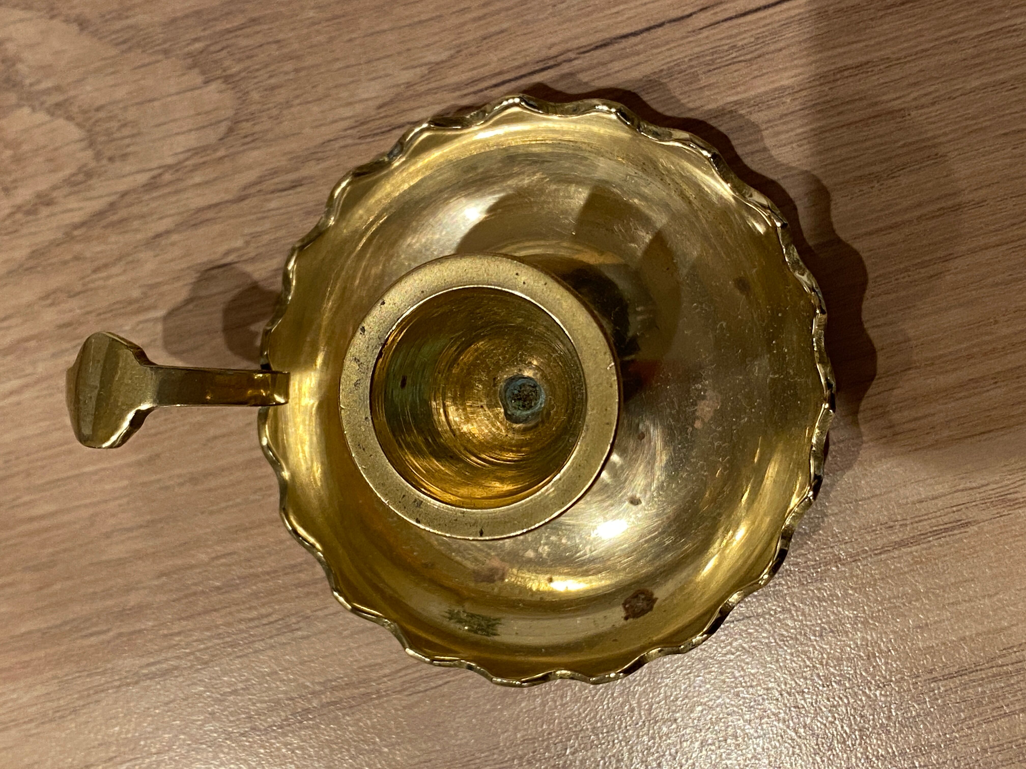 2 candle holders on dormant