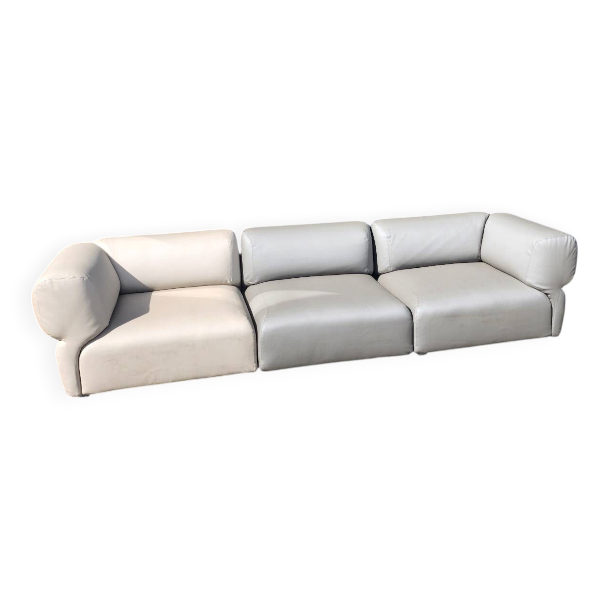 B&B italia Butterfly outdoor sofa by Patricia Urquiola