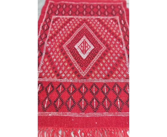 Handmade red margoum carpet in pure wool, 105x70 cm