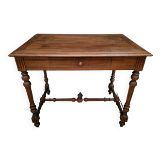 Louis XIII style desk writing table in solid wood in very good condition